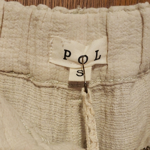 POL Beige Wide Leg Pants with Butterfly Embroidery - Picture 8 of 9